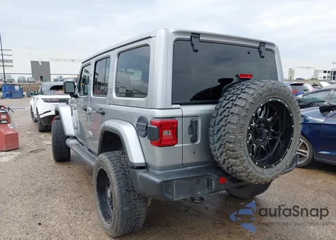 2018 Jeep Wrangler Unlimited Sahara 4X4 из США, поврежденный, VIN 1C4HJXEG8JW322107